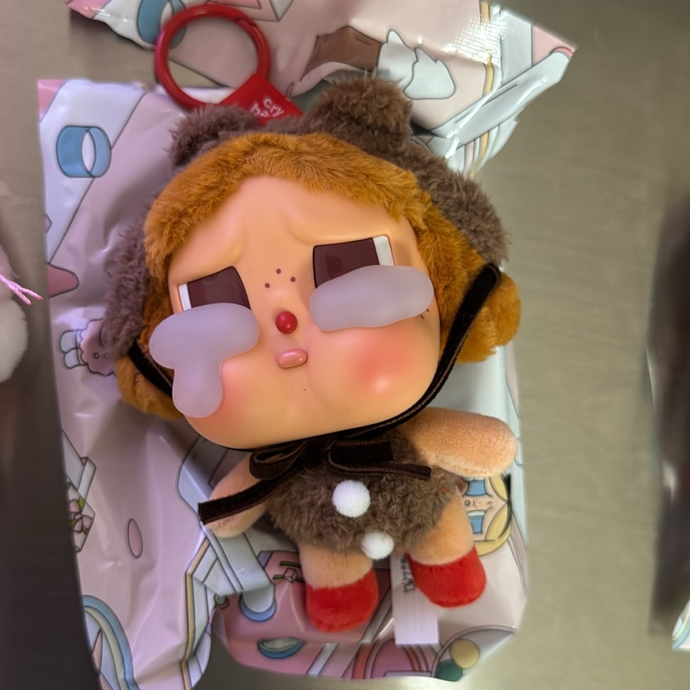 CRYBABY Crying Again Series-Vinyl Face Plush Blind Box Love Makes Us Cry